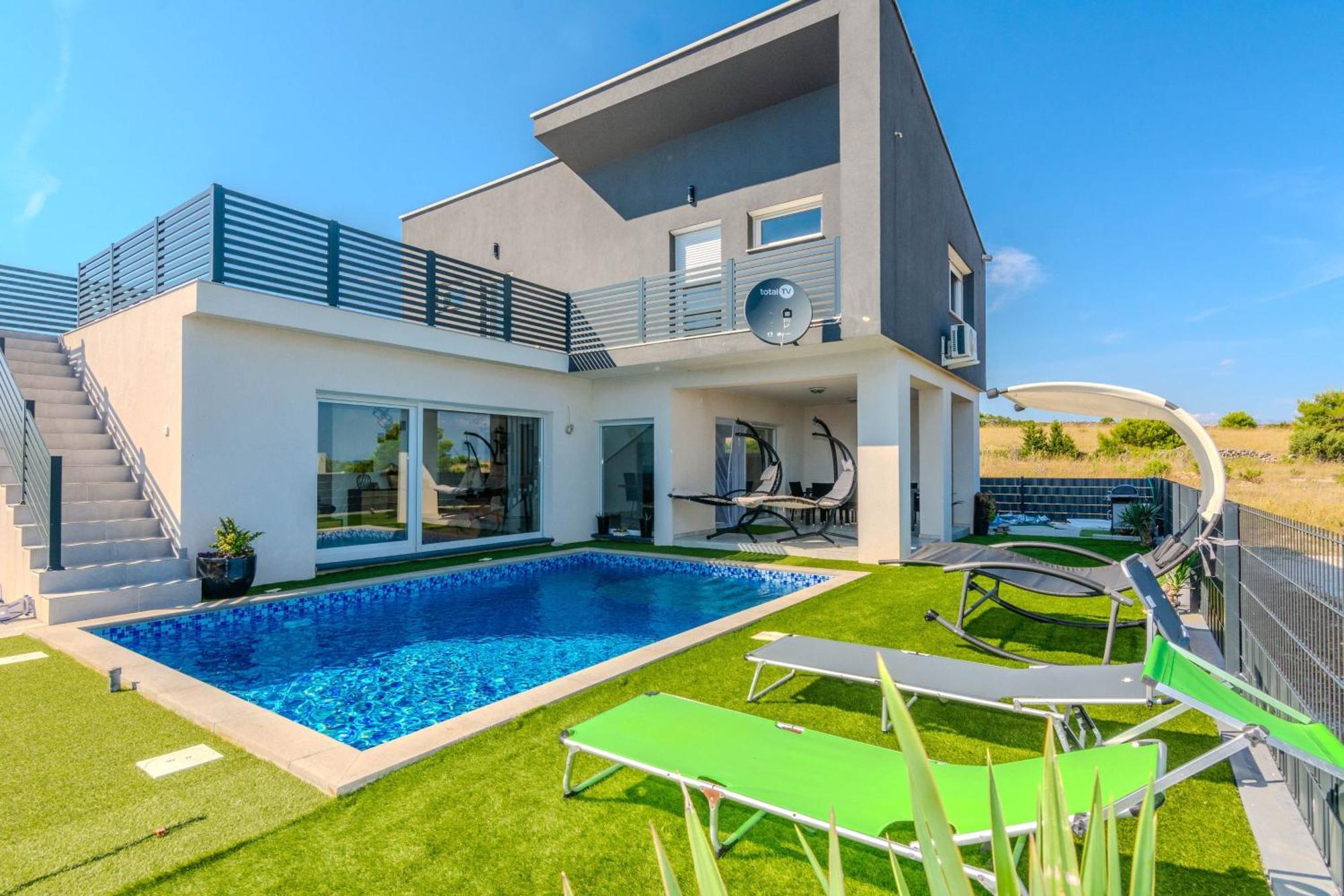 Luxury With A Swimming Pool - Torovi - - Pedinka, - 23512 Villa Vir
